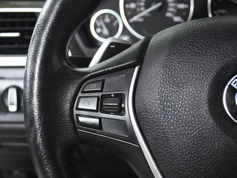 Used 2018 BMW 330i Sedan w/ Convenience Package image 11