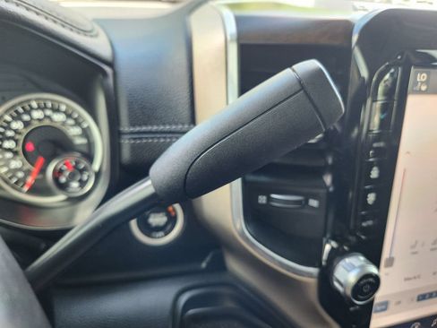 Used 2024 RAM 2500 Laramie w/ Safety Group AWD/4WD image 18