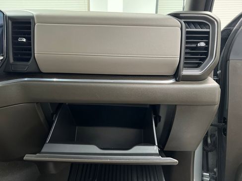 Used 2024 Chevrolet Silverado 2500 LT image 28