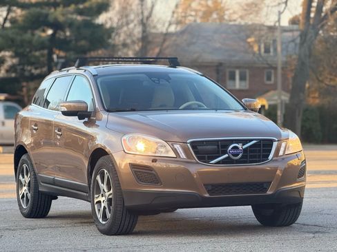 Used 2011 Volvo XC60 T6 image 41