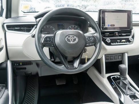 Used 2023 Toyota Corolla Cross L AWD/4WD image 14