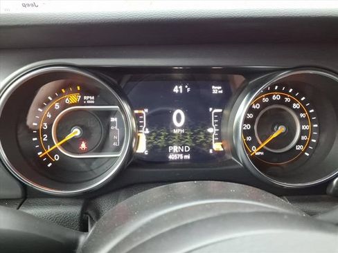 Used 2021 Jeep Wrangler Unlimited Sport AWD/4WD image 27