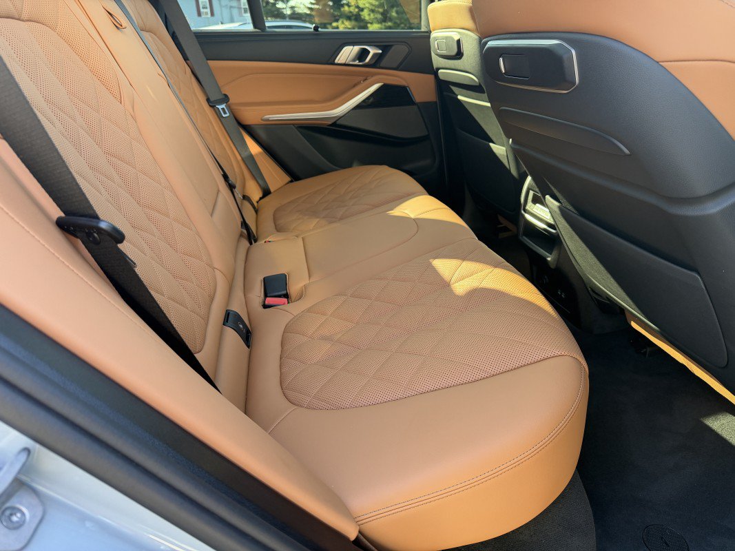 Used 2026 BMW X5 M60i AWD/4WD image 25