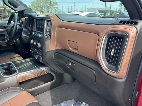 Used 2022 Chevrolet Silverado 1500 High Country image 26
