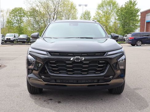 Used 2025 Chevrolet Trax ACTIV w/ Sunroof Package FWD image 5