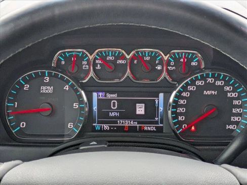 Used 2017 GMC Yukon XL SLT w/ Open Road Package image 10