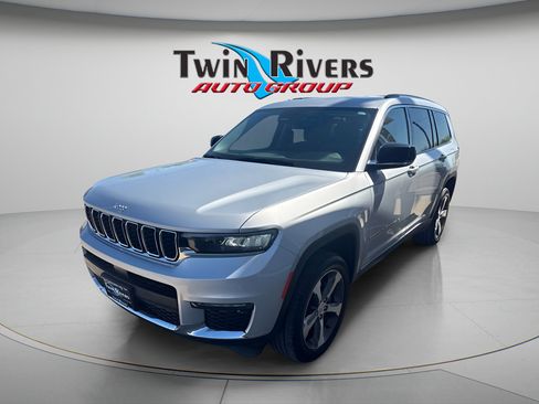 Used 2023 Jeep Grand Cherokee L Limited AWD/4WD image 1