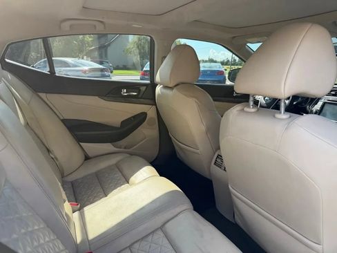 Used 2016 Nissan Maxima Platinum FWD image 7