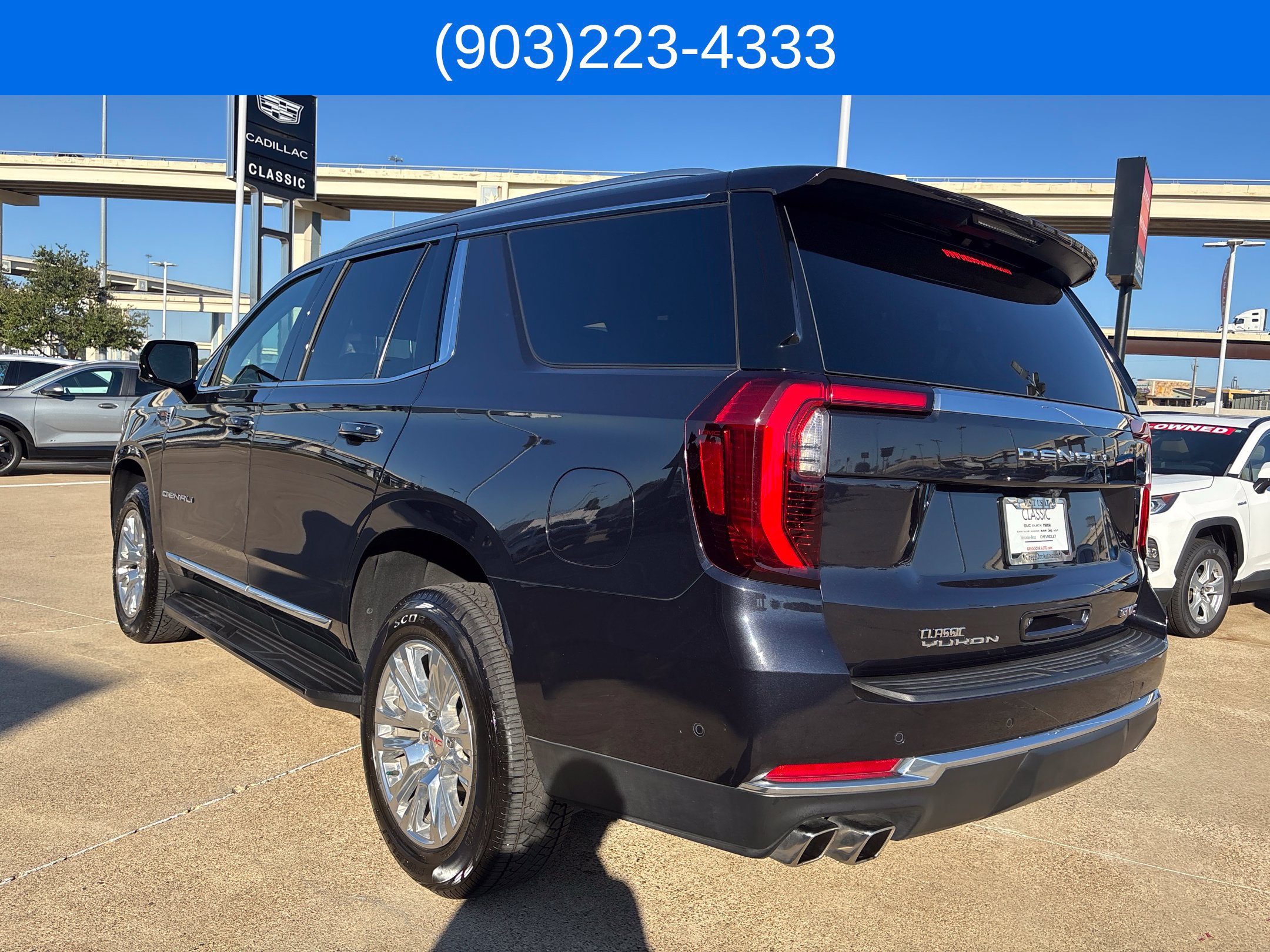Used 2025 GMC Yukon Denali AWD/4WD image 8