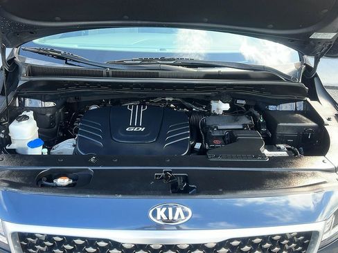 Used 2016 Kia Sedona SX Limited FWD image 8