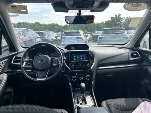Used 2023 Subaru Forester Premium AWD/4WD image 5