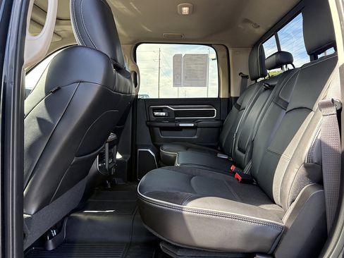 Used 2019 RAM 3500 Laramie AWD/4WD image 35