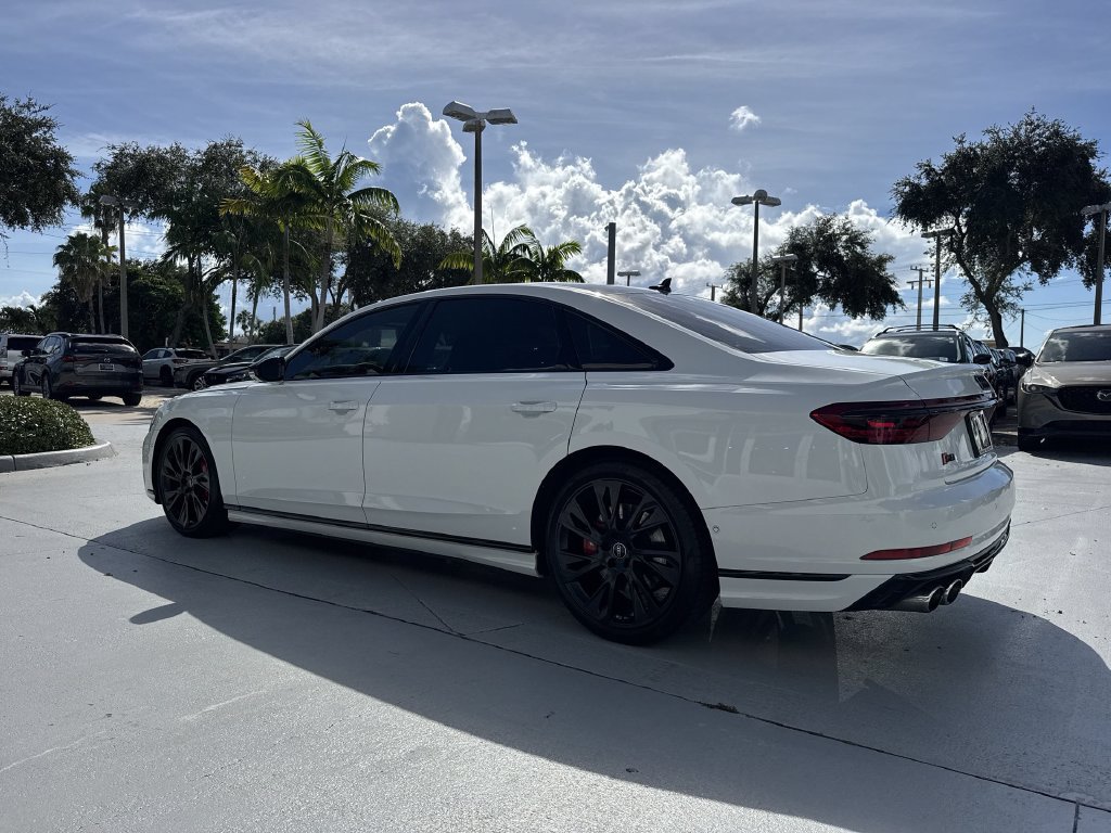 Used 2025 Audi S8 w/ Executive Package AWD/4WD image 26
