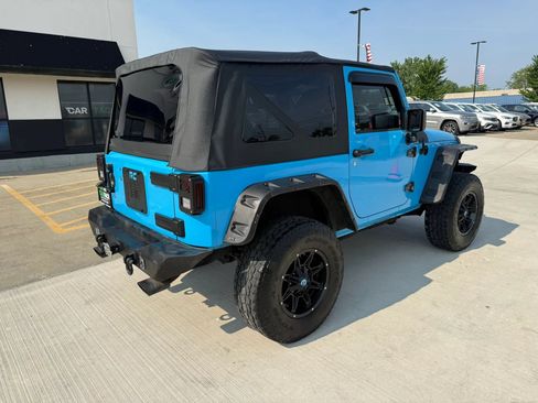 Used 2017 Jeep Wrangler Sport AWD/4WD image 15