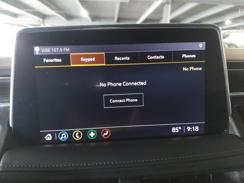 Used 2021 Chevrolet Suburban Z71 w/ Luxury Package AWD/4WD image 15
