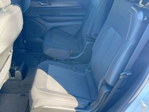 New 2025 Jeep Grand Cherokee L Laredo w/ Luxury Tech Group I image 14