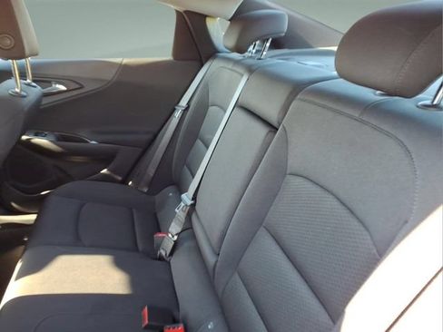 Used 2025 Chevrolet Malibu LT FWD image 15