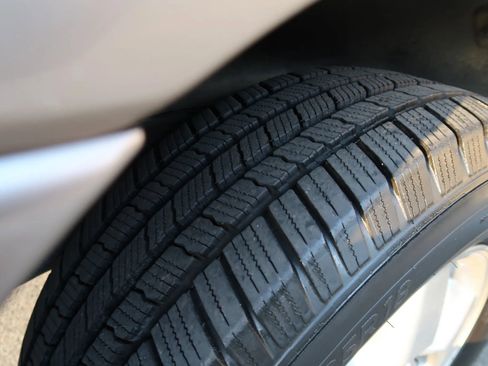 Used 2003 Toyota Land Cruiser image 32