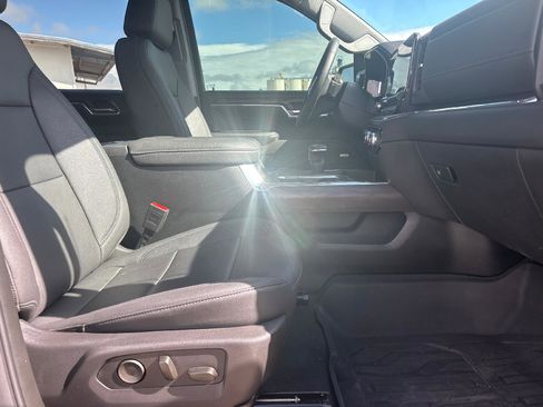 Used 2024 GMC Sierra 1500 SLT w/ SLT Premium Plus Package image 30