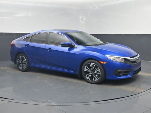Used 2018 Honda Civic EX-T image 1