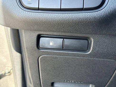 Used 2017 Kia Sorento L FWD image 39