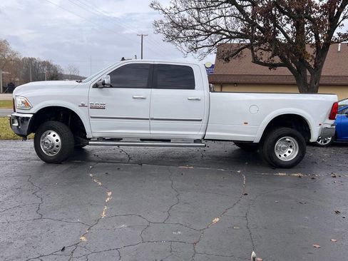 Used 2018 RAM 3500 Laramie image 1