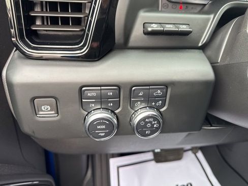 Used 2024 GMC Sierra 1500 AT4 w/ Technology Package image 23