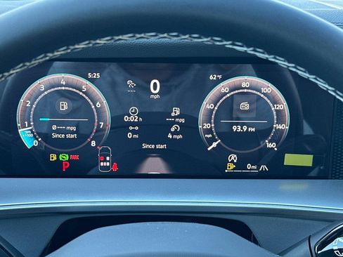 New 2026 Volkswagen Tiguan SE image 23