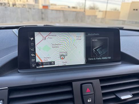 Used 2017 BMW 230i Convertible image 19