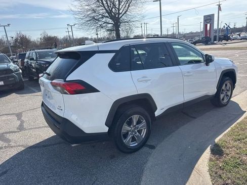 Used 2024 Toyota RAV4 LE image 7