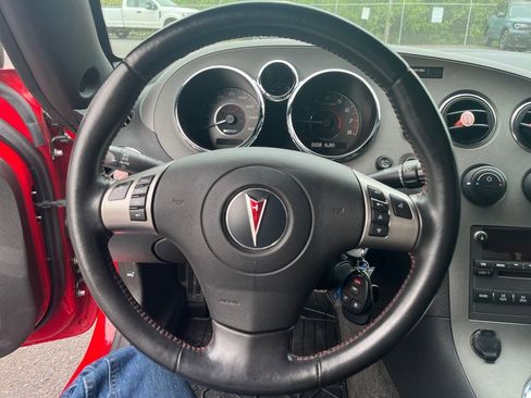 Used 2008 Pontiac Solstice GXP w/ Premium Package RWD image 16