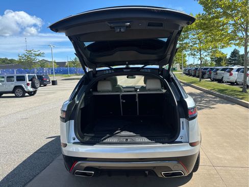 Used 2018 Land Rover Range Rover Velar R-Dynamic SE AWD/4WD image 16