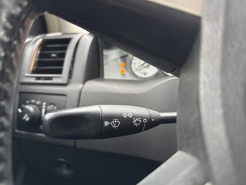 Used 2010 Chrysler 300 Touring image 24