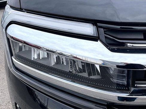 Used 2024 Ford Expedition Limited image 31