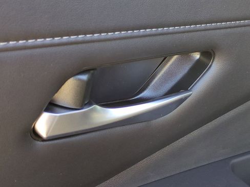 New 2025 Nissan Pathfinder SL image 27