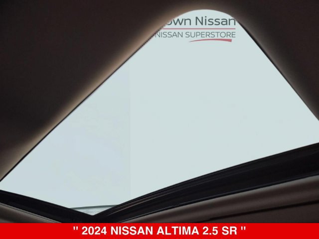 Certified 2024 Nissan Altima 2.5 SR w/ SR Premium Package FWD image 30