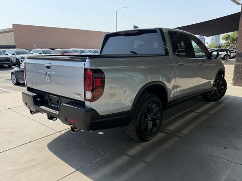 Used 2023 Honda Ridgeline Sport image 4