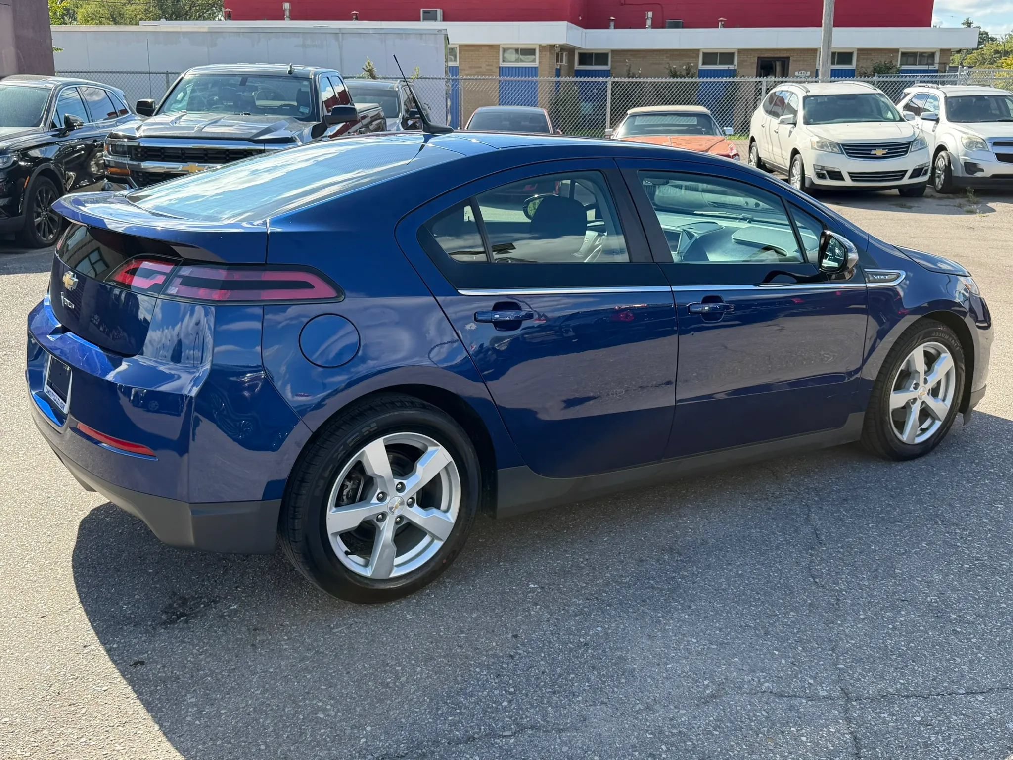 Used 2013 Chevrolet Volt w/ Comfort Package FWD image 5