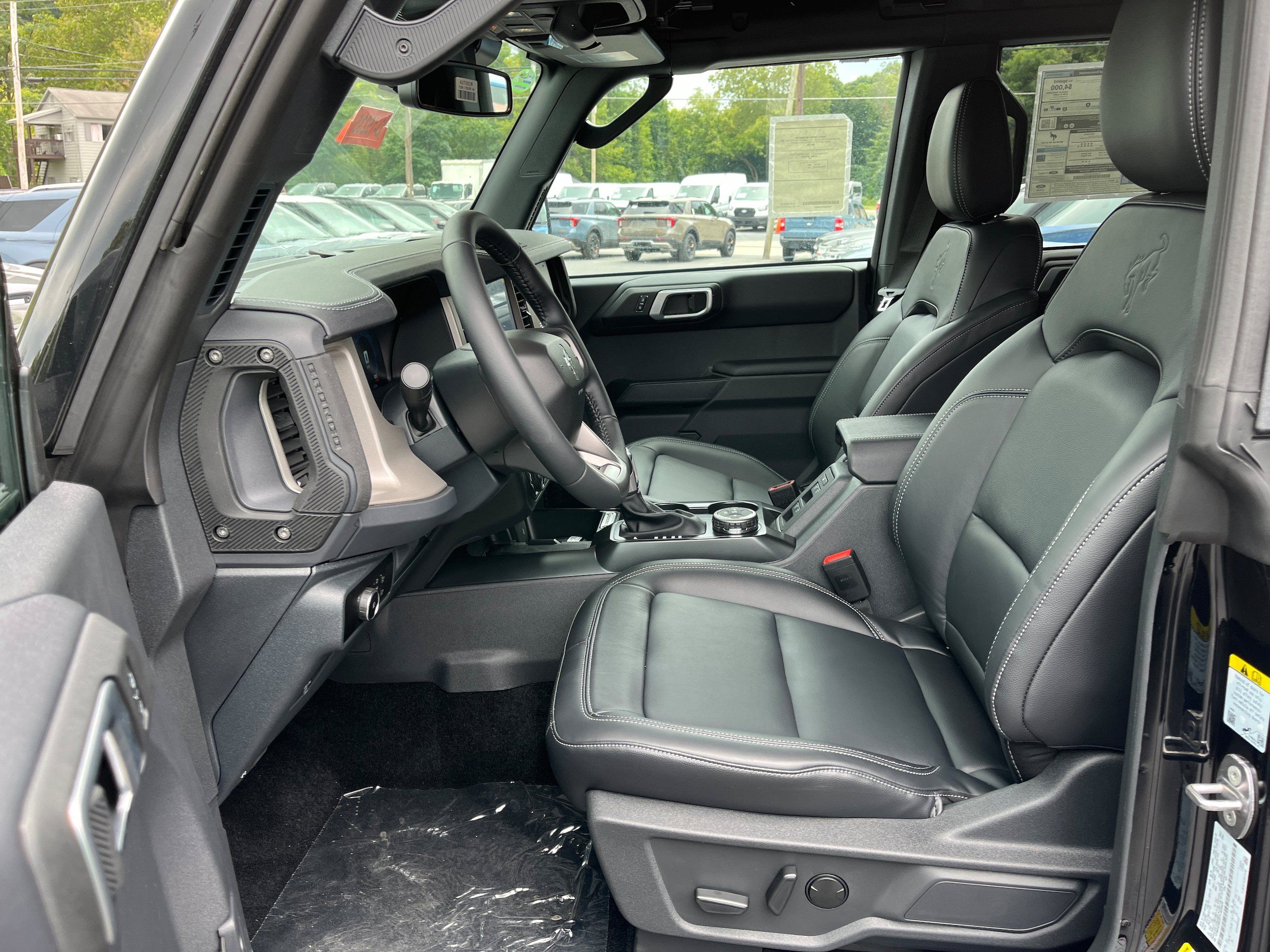 New 2026 Ford Bronco Outer Banks AWD/4WD image 13