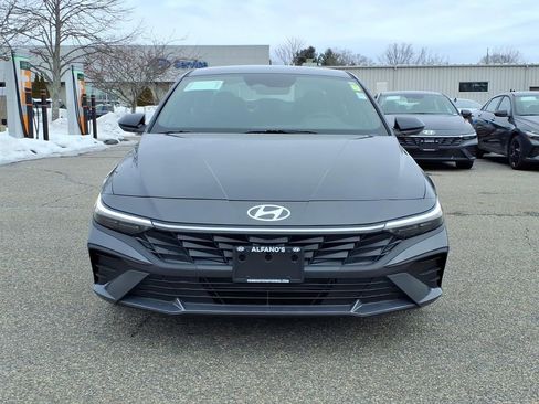 New 2025 Hyundai Elantra Sport image 6