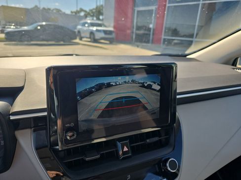 Used 2023 Toyota Corolla LE image 10