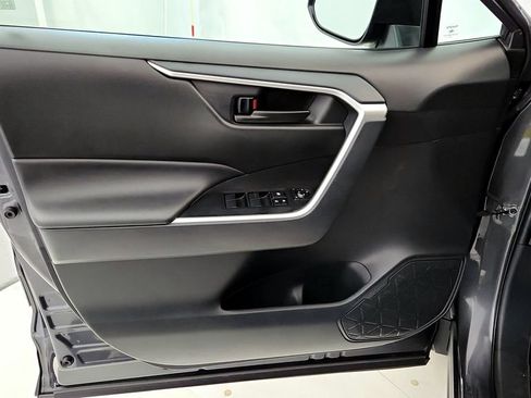 Certified 2025 Toyota RAV4 LE AWD/4WD image 22