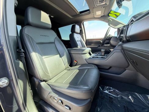 Used 2024 GMC Sierra 1500 Denali w/ Denali Reserve Package AWD/4WD image 12