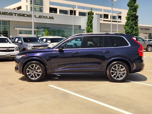 Used 2016 Volvo XC90 T6 Momentum AWD/4WD image 4
