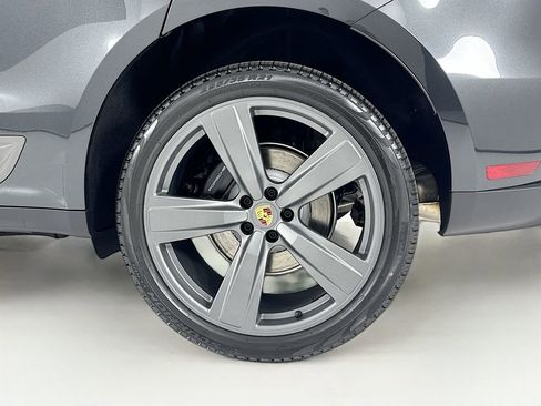 New 2026 Porsche Macan Turbo image 33