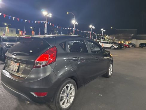 Used 2019 Ford Fiesta SE w/ Equipment Group 201A image 9