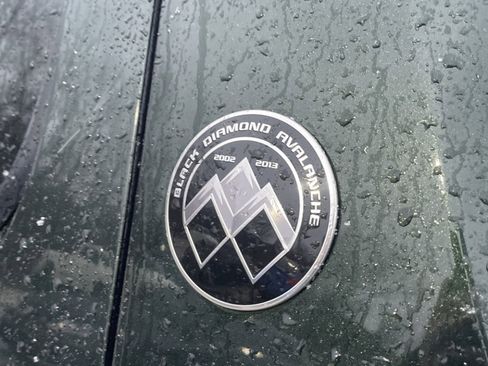 Used 2013 Chevrolet Avalanche LTZ image 30