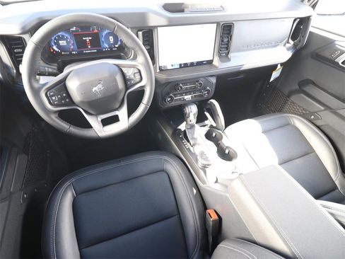 New 2025 Ford Bronco Big Bend w/ Black Diamond Package image 8