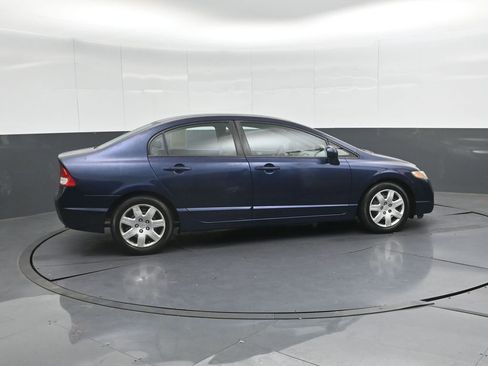 Used 2010 Honda Civic LX image 3