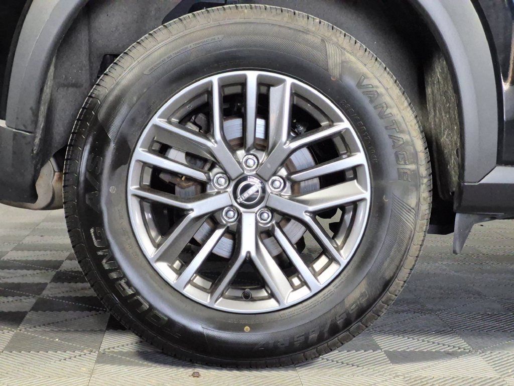 Used 2024 Nissan Rogue S AWD/4WD image 28